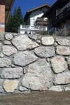 Steinmauer-in-Bad-Haering
